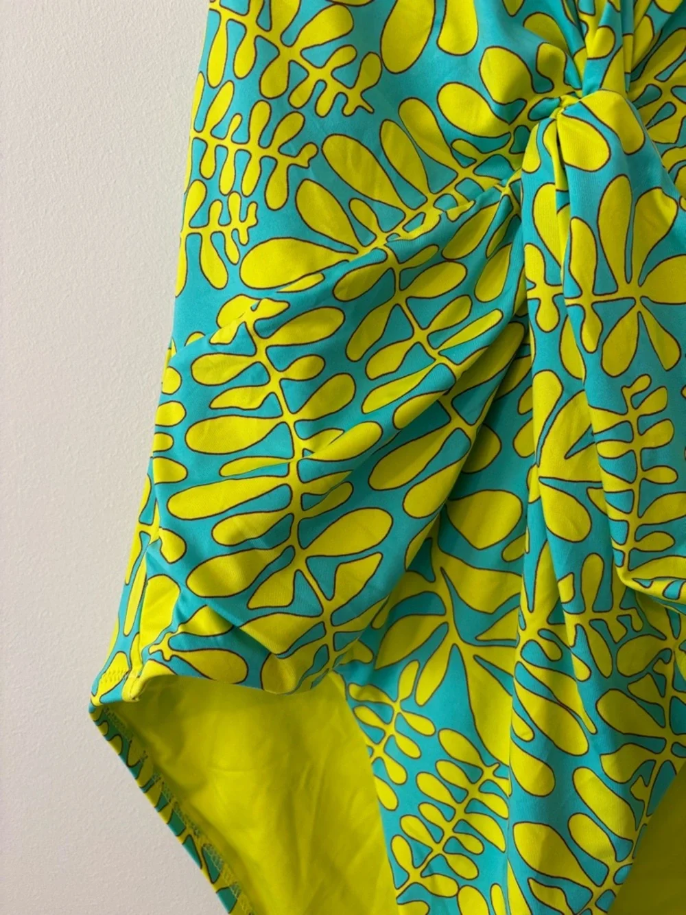 Trina Turk Teal and Lime Yellow Leaf-Print One-Piece Retro Swimsuit Size 10 - Picture 5 of 11